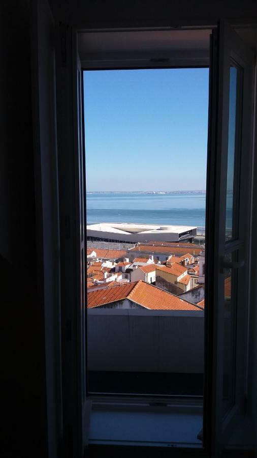 Miradouro De Santa Luzia Apartment Lisbon Exterior photo